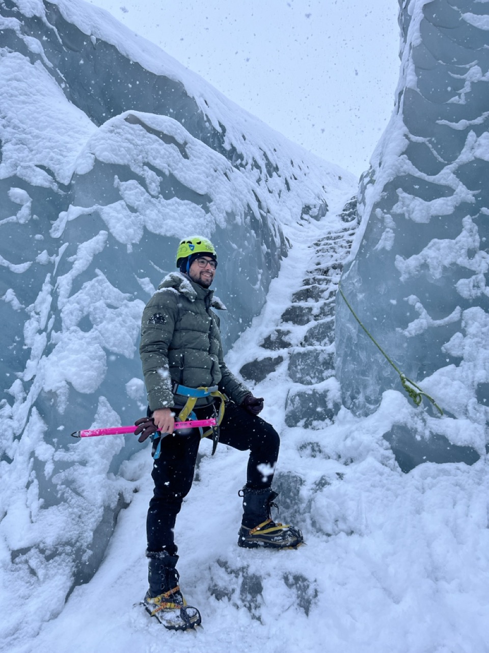 Sergio hiking the Sólheimajökull glacier, Iceland